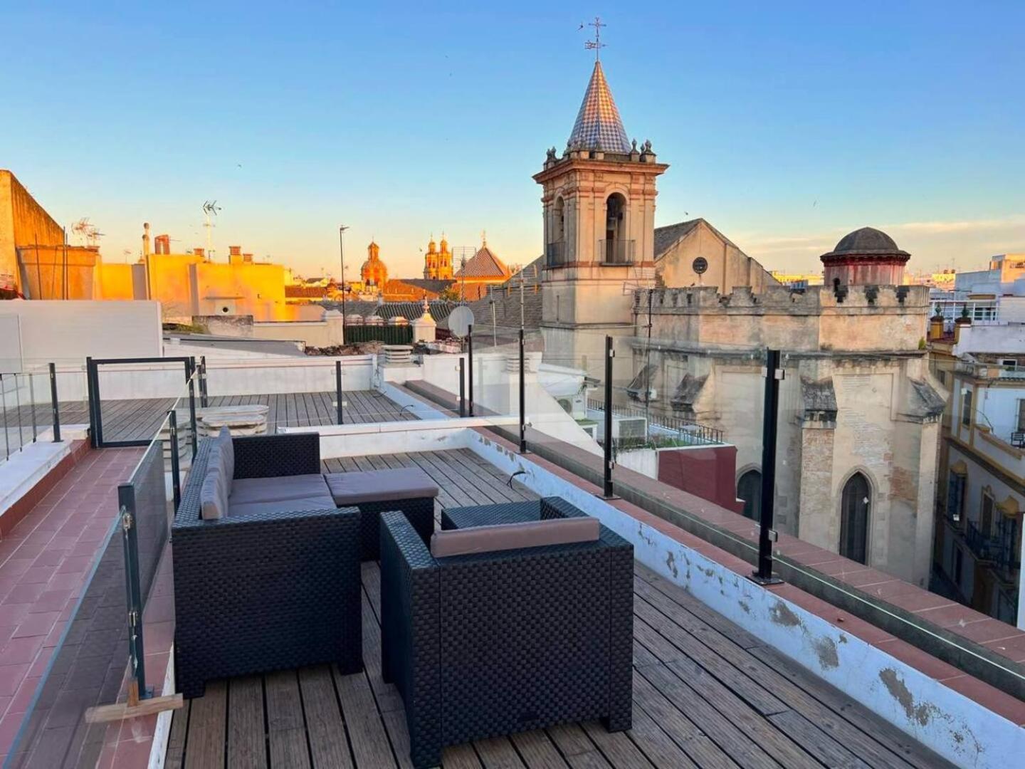 Stylish Designer Duplex-3Beds 2Baths-Puerta Carmona Centro Apartman Sevilla Kültér fotó